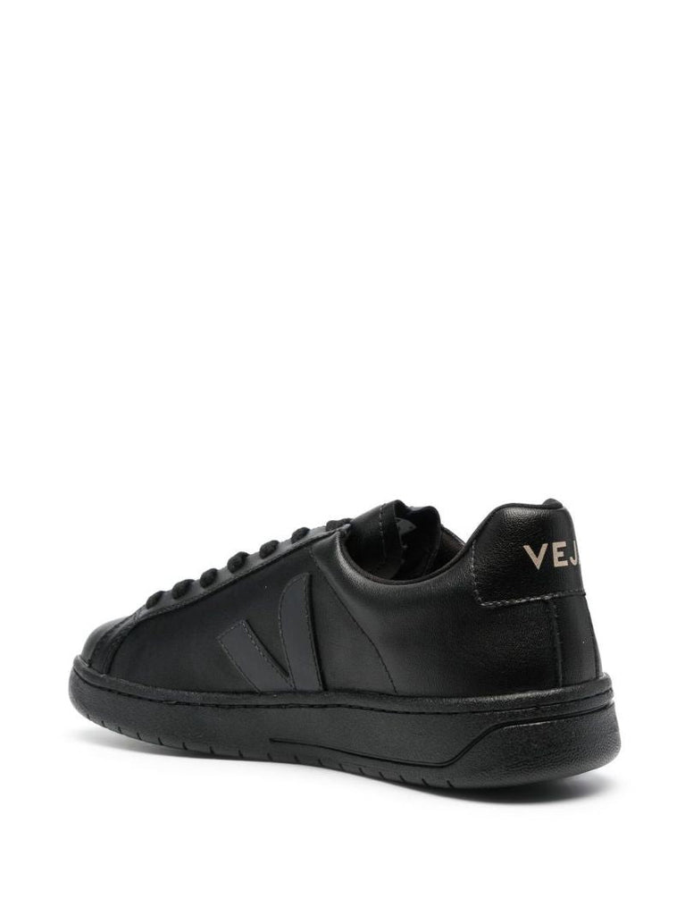 Black Urca Low-top Sneakers