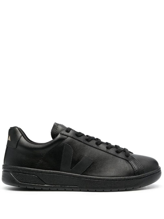 Black Urca Low-top Sneakers