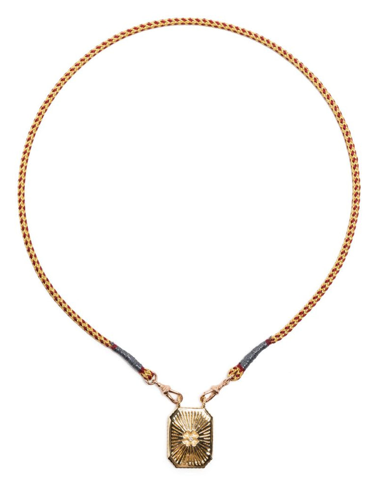 18k Yellow Gold Flower Pendant Necklace