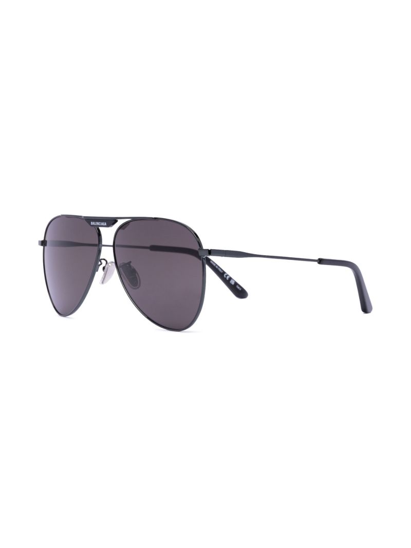 Black Aviator-style Sunglasses
