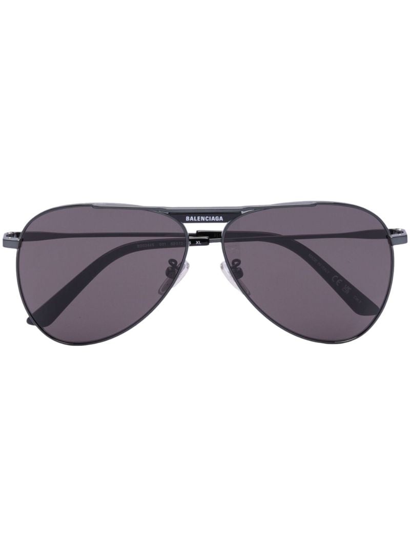 Black Aviator-style Sunglasses