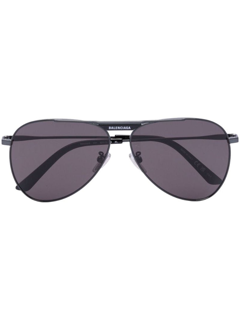 Black Aviator-style Sunglasses