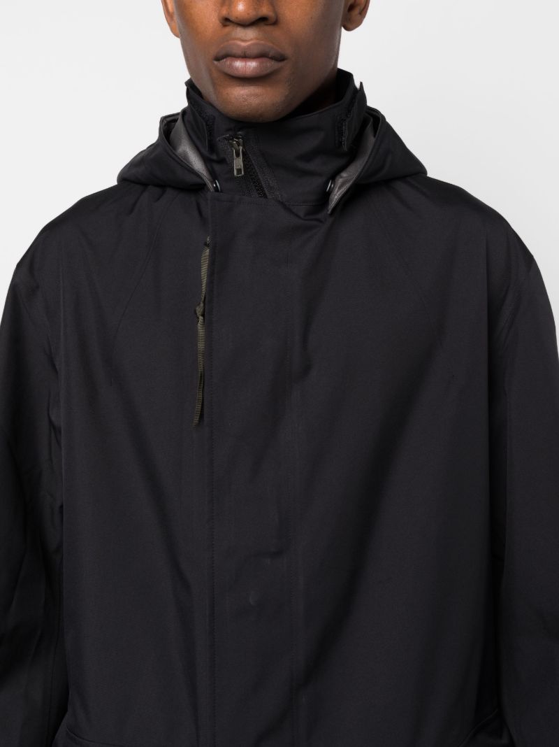 Black 25l Gore-tex Coat
