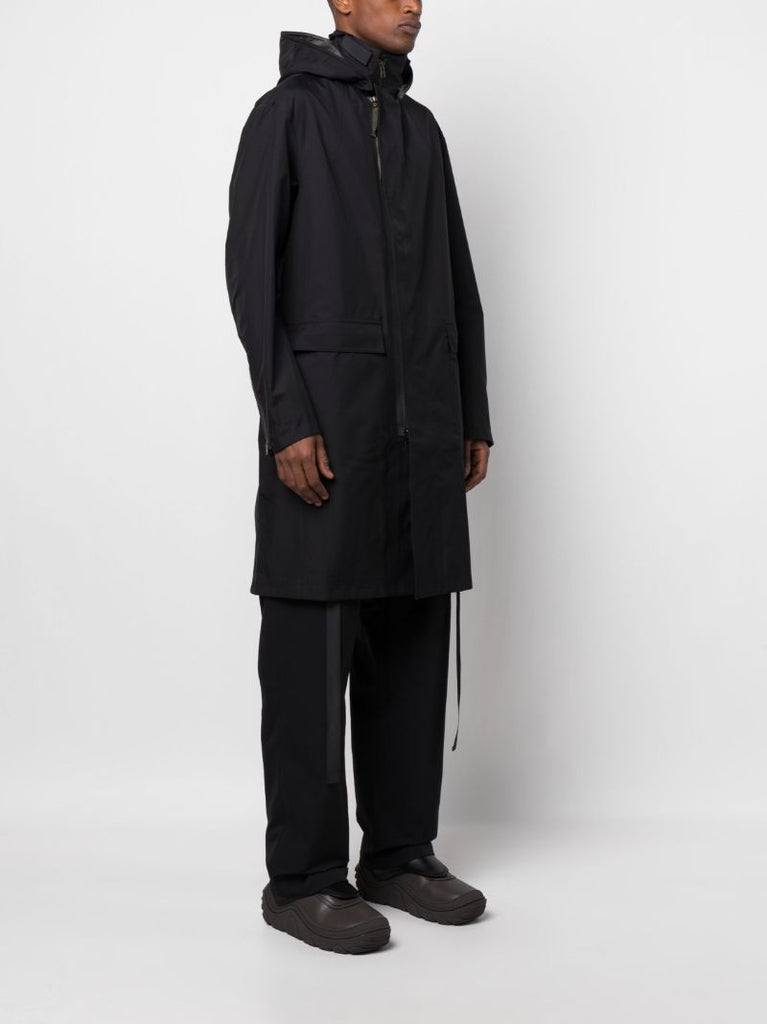 Black 25l Gore-tex Coat