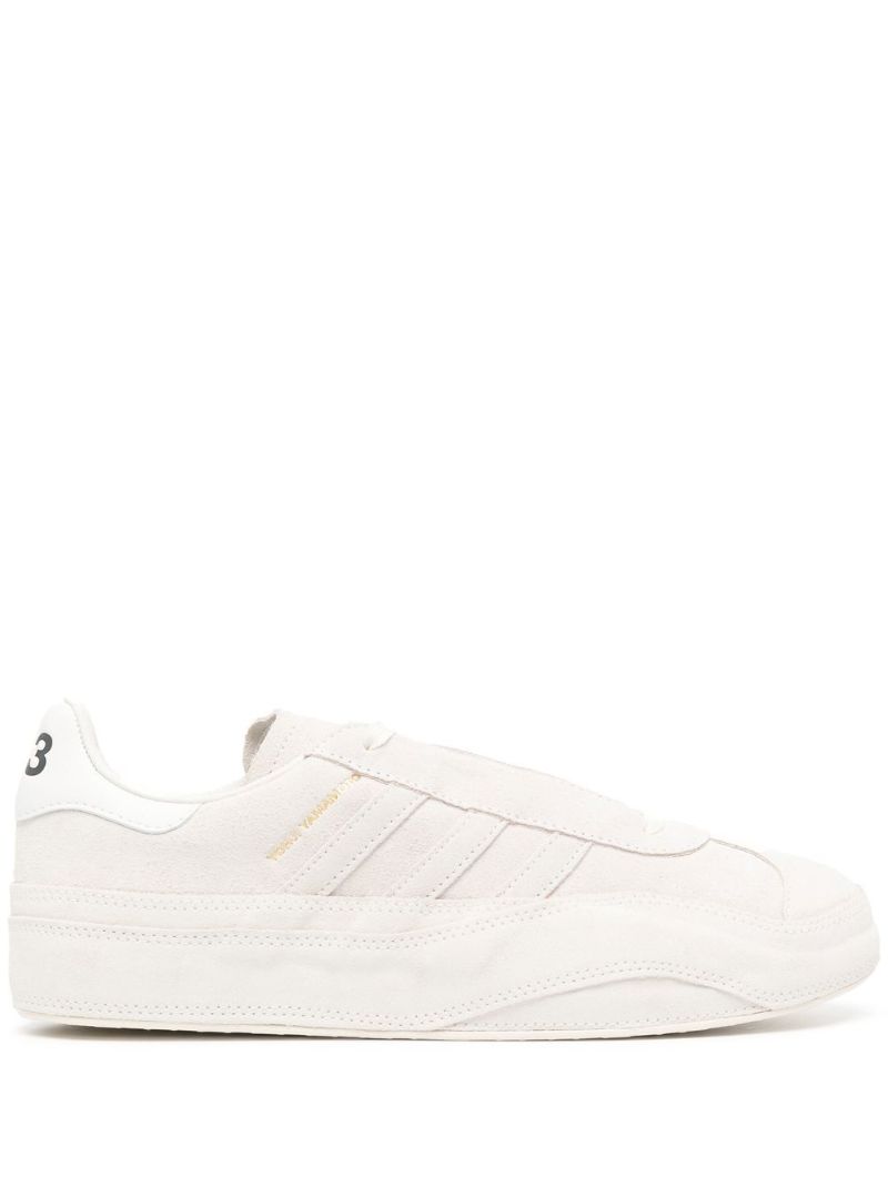 White Gazelle Low-top Sneakers