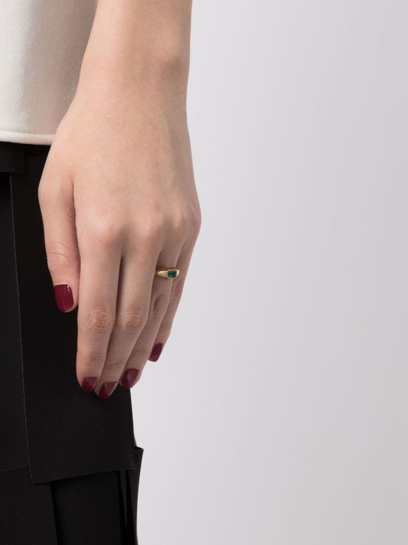 18k Yellow Gold Emerald-cut Signet Ring