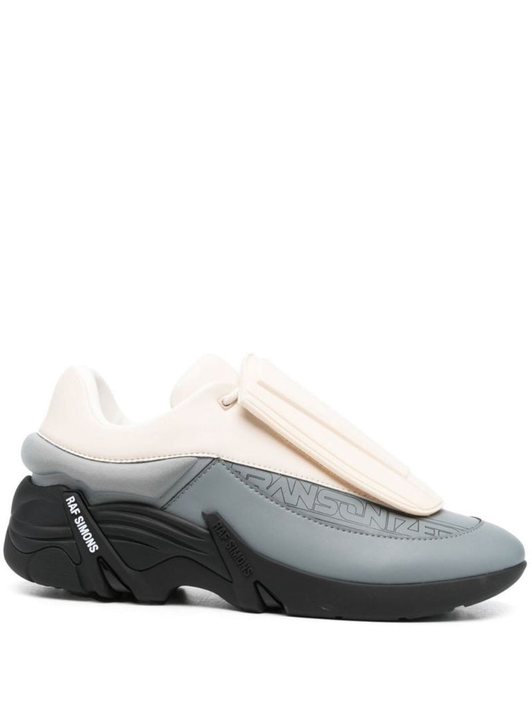 Neutral Antei Low-top Sneakers
