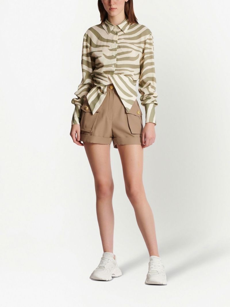 Neutral High-waisted Wool Cargo Shorts