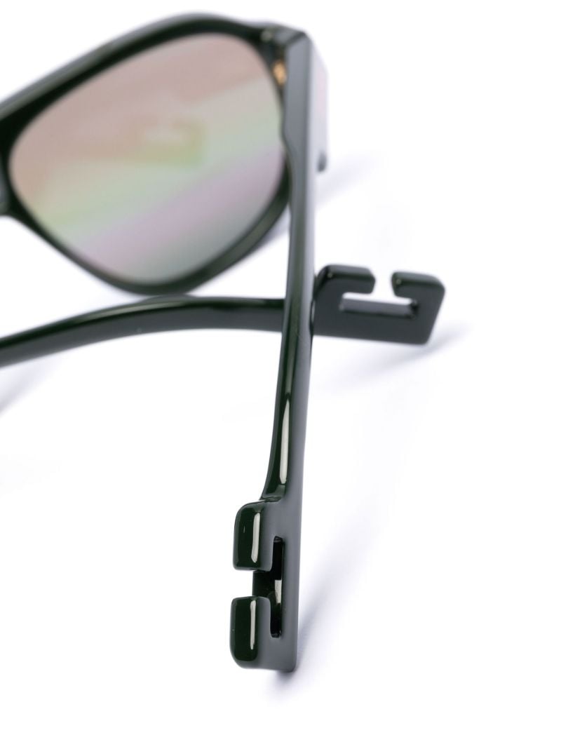 Grey Pilot-style Sunglasses