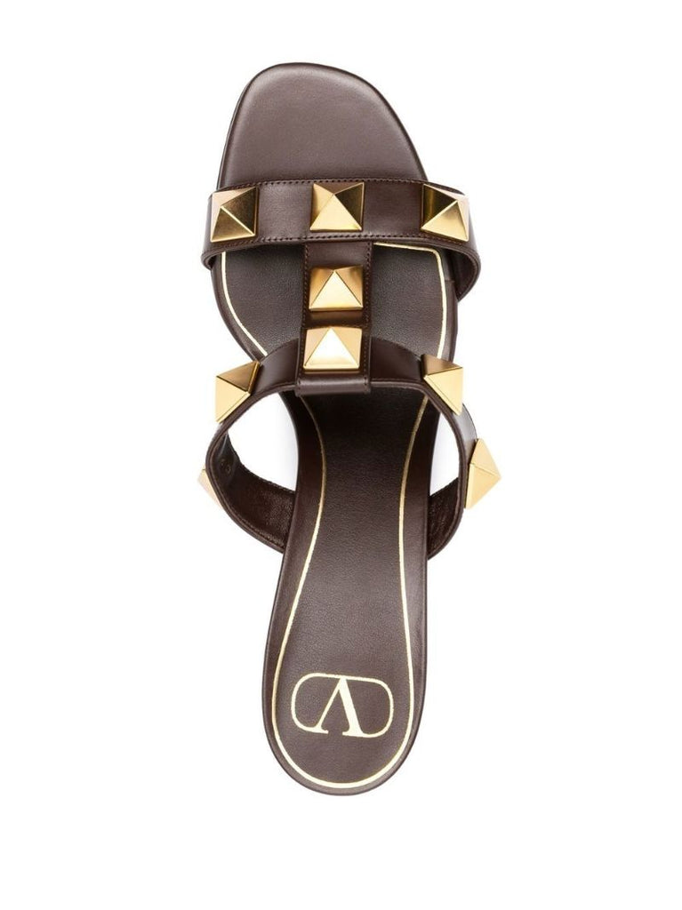 Brown Rockstud T-bar Leather Sandals