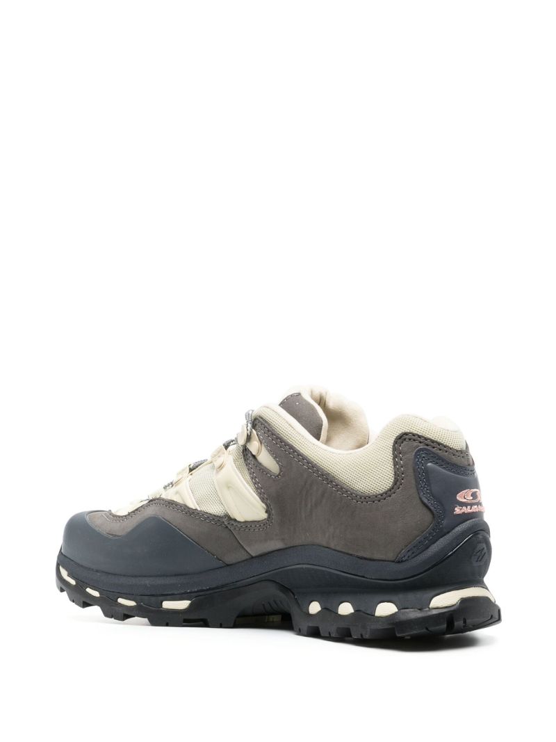 Neutral Xt-quest 2 Sneakers