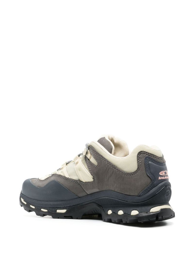 Neutral Xt-quest 2 Sneakers