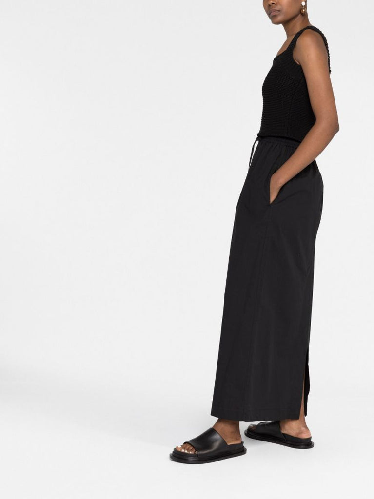 Black Sleeveless Knitted Vest