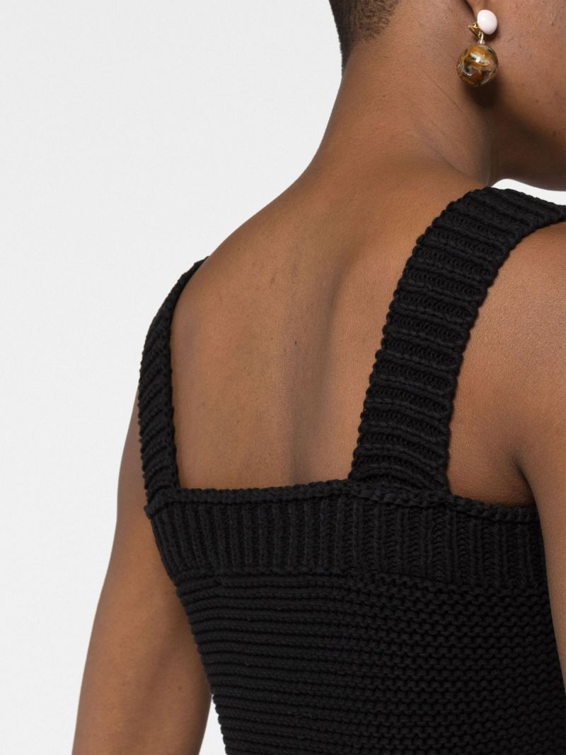 Black Sleeveless Knitted Vest