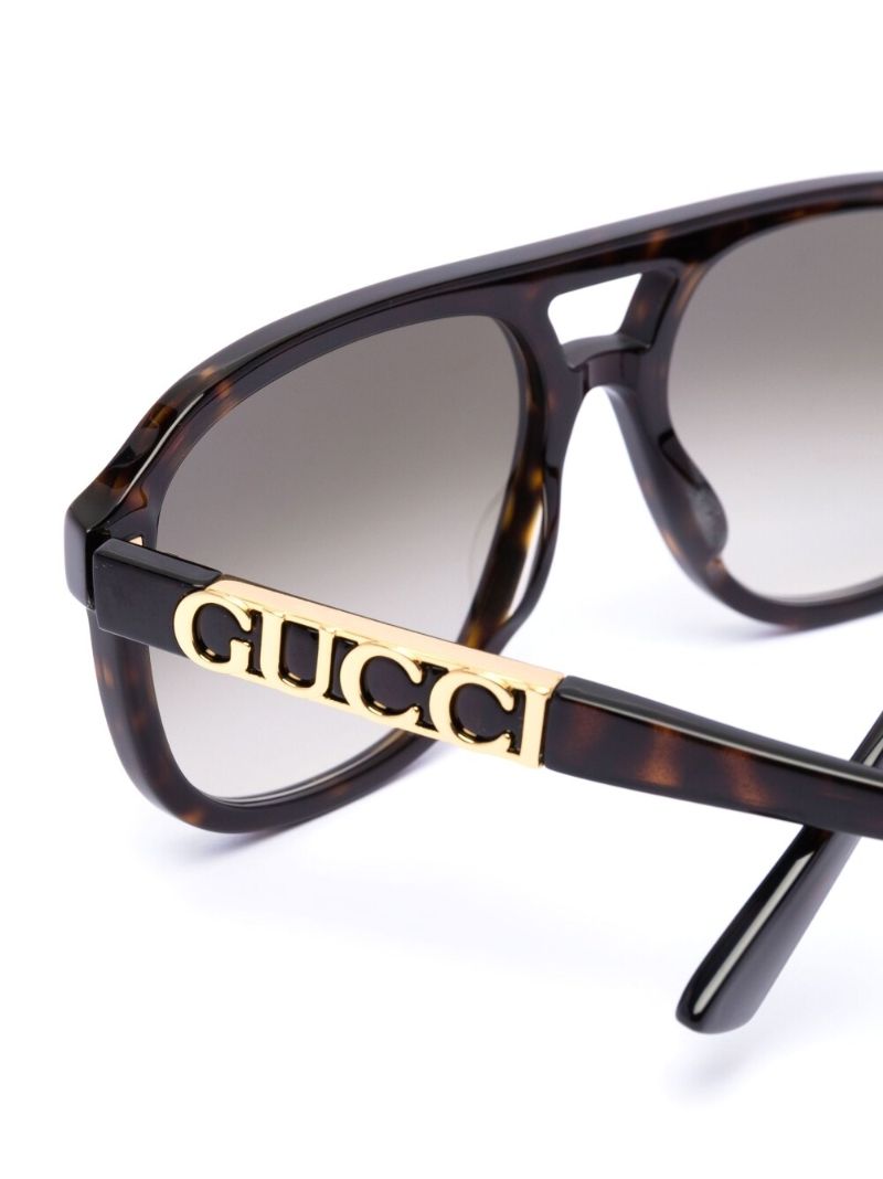 Brown Tortoiseshell Pilot-style Sunglasses