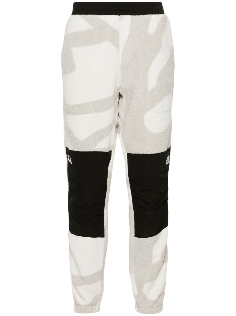 X Kaws Retro 1995 Black Denali Trousers