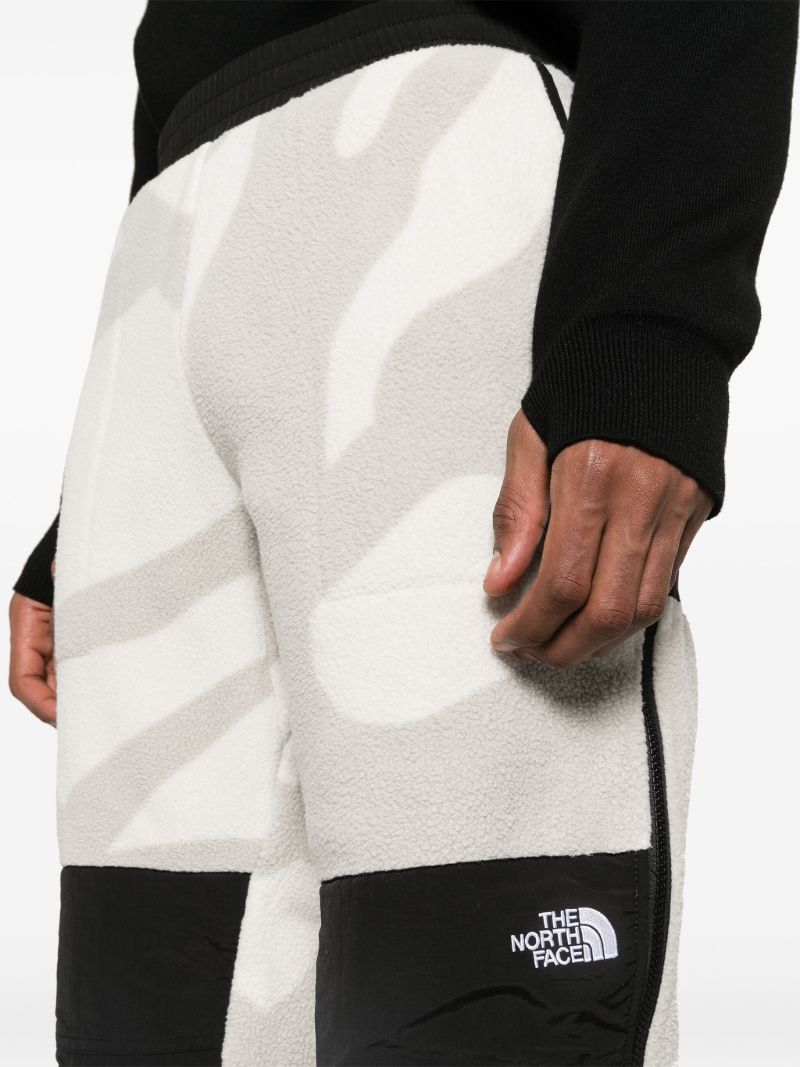 X Kaws Retro 1995 Black Denali Trousers