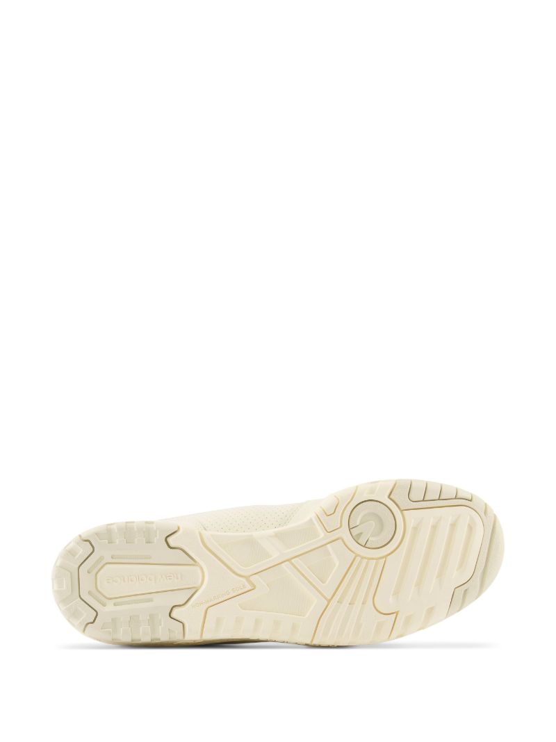 Neutral 550 Leather Sneakers