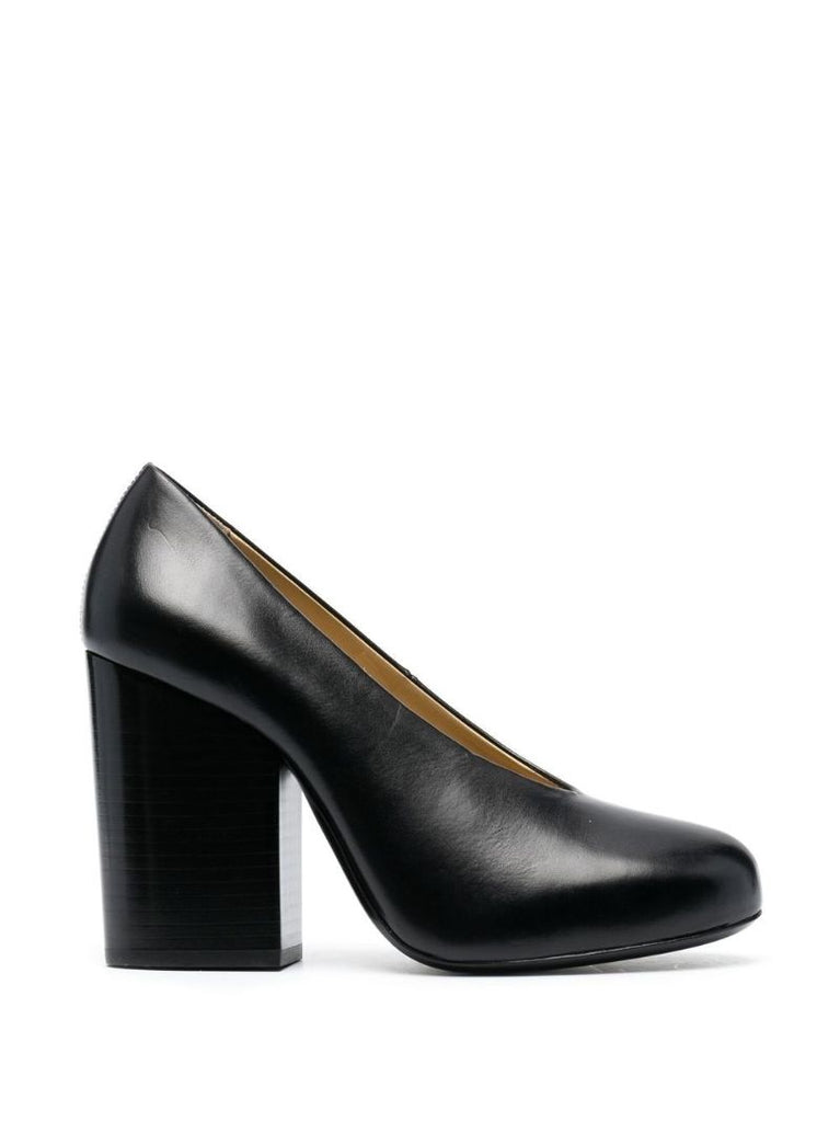 Black Heeled Leather Pumps