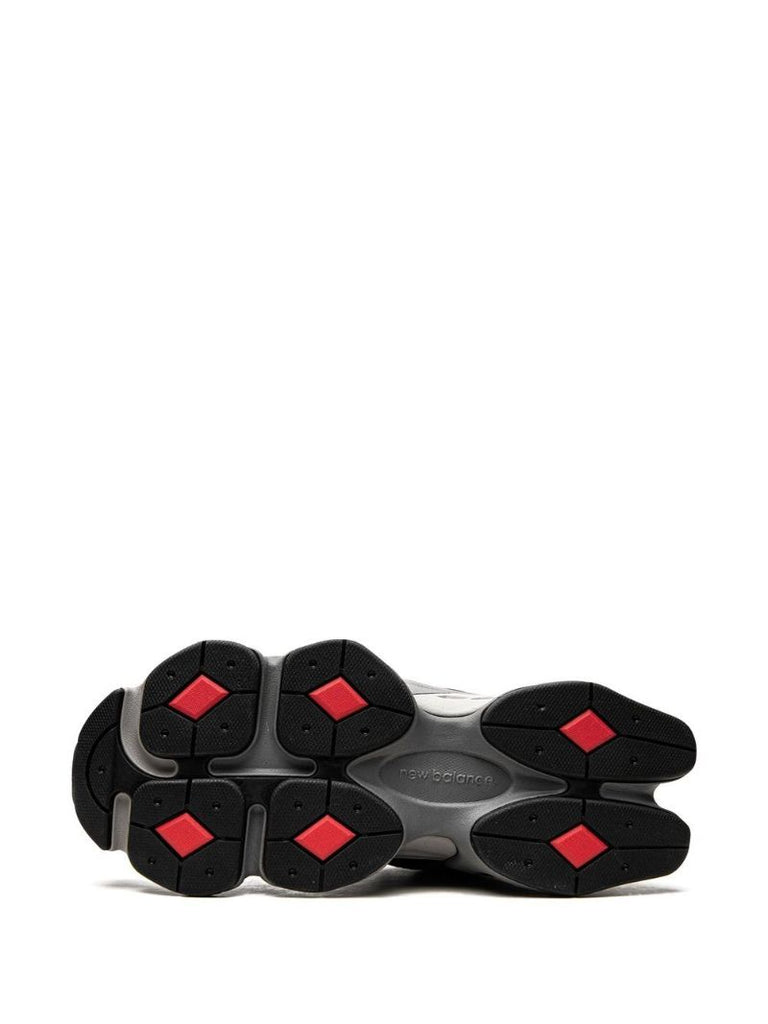 Black 9060 Panelled Low-top Sneakers