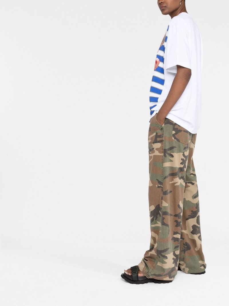 White Graphic Print T-shirt