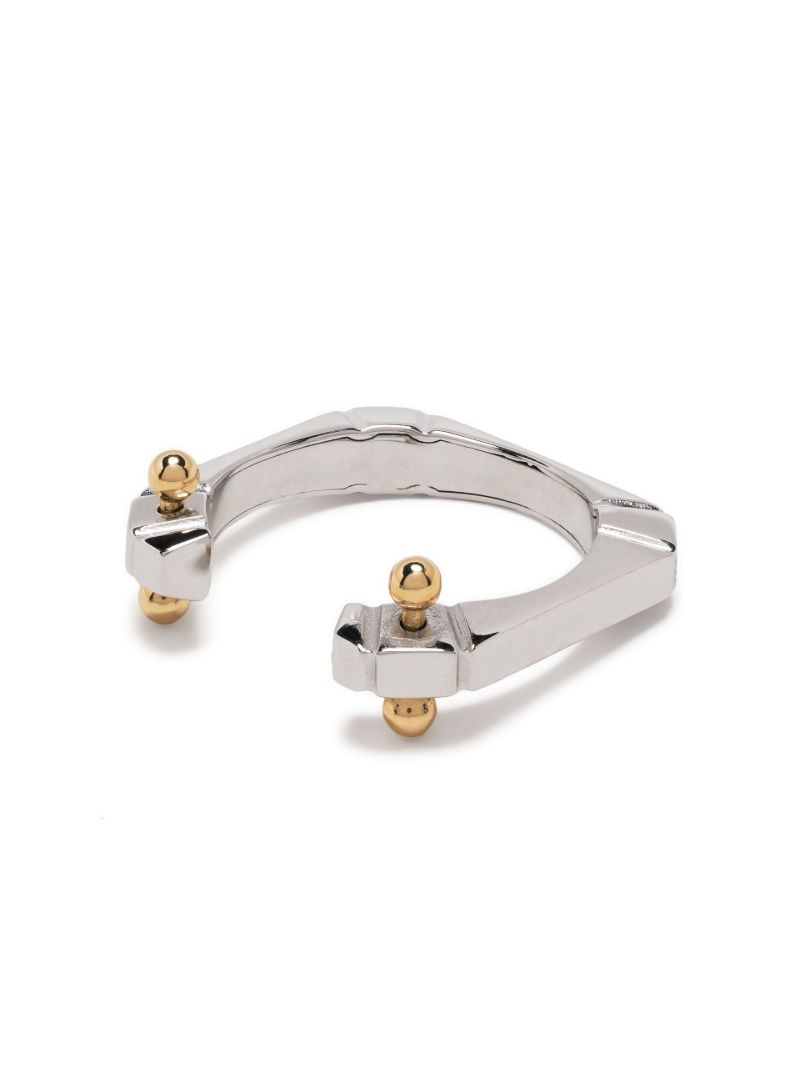 18k White Gold Hug Ring