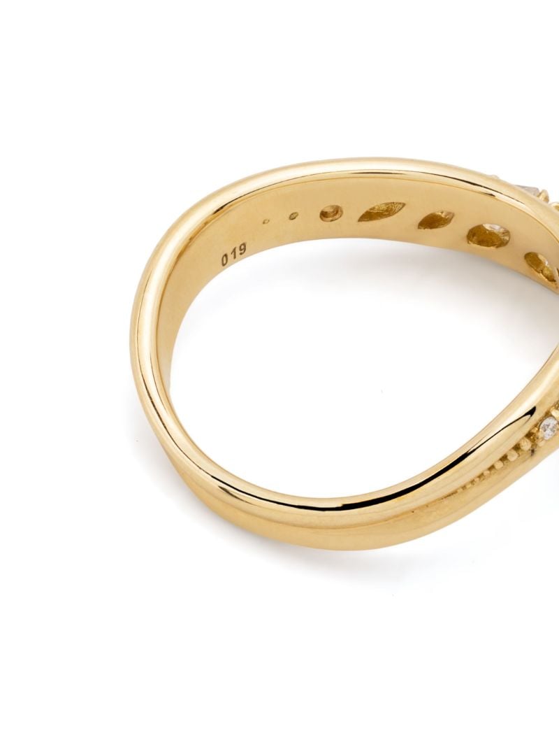 18k Stream Wave Diamond Ring