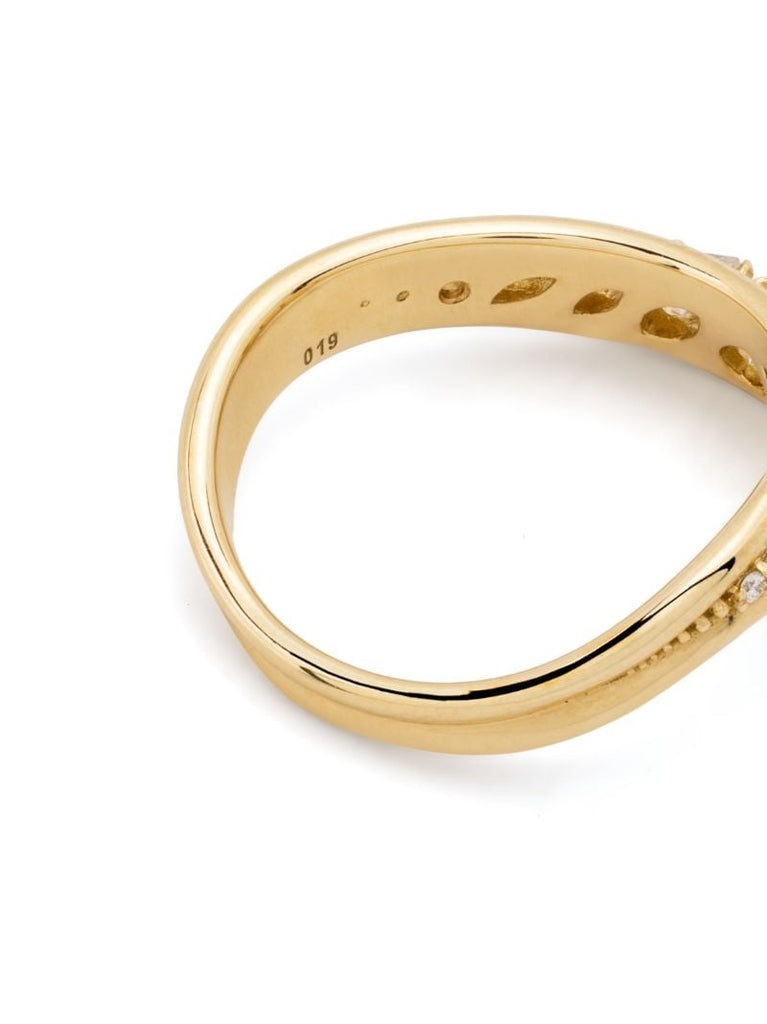 18k Stream Wave Diamond Ring
