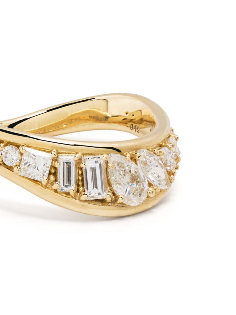 18k Stream Wave Diamond Ring