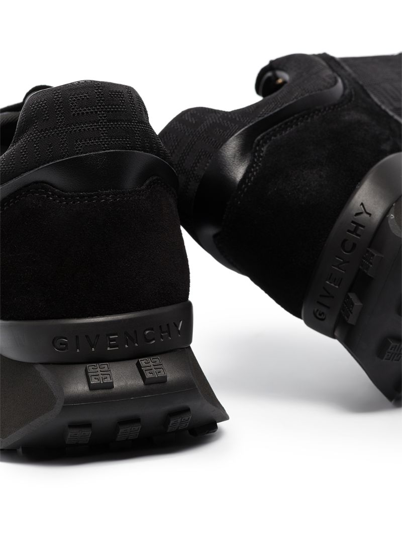 Black Runner 4g Low Top Sneakers