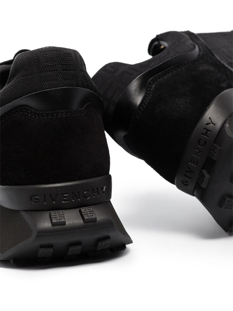 Black Runner 4g Low Top Sneakers