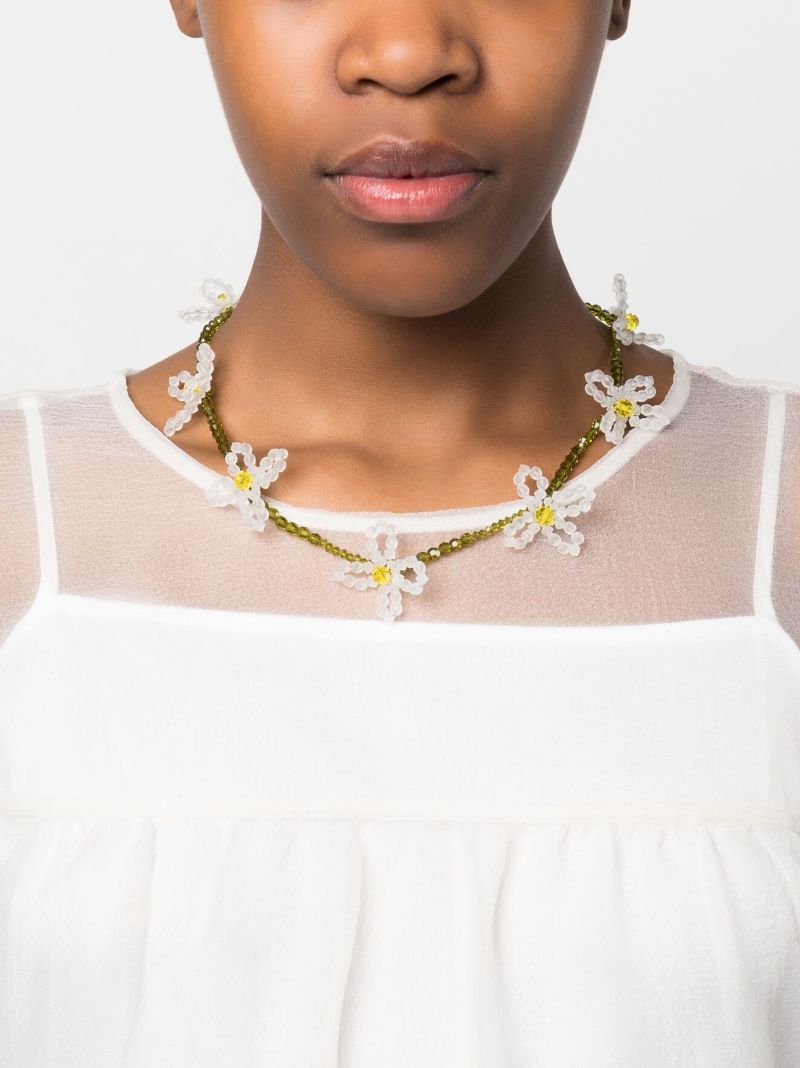 White Beaded Daisy Necklace