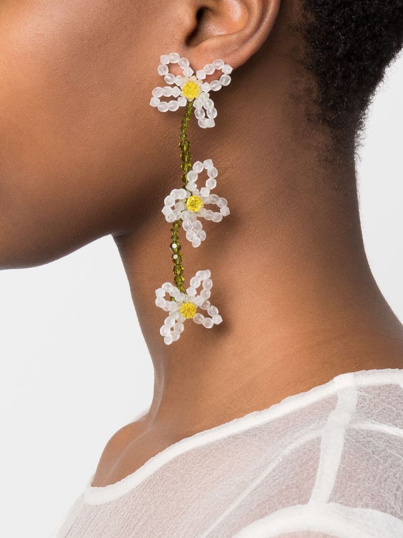 White Three Tiered Daisy Earrings