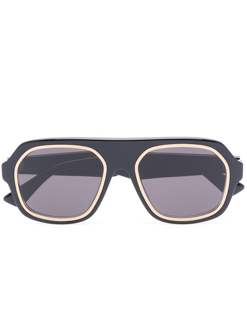 Black Pilot-style Sunglasses