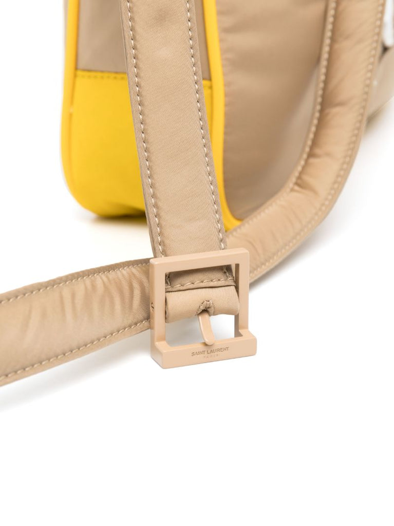 Beige Le 5 Shoulder Bag