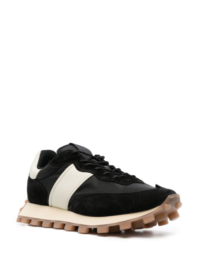 Black 1t Low Top Sneakers