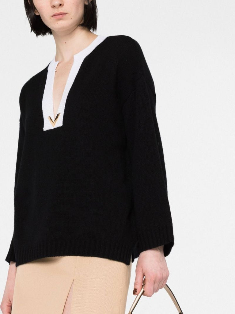 Black Vgold Detail Cashmere Sweater
