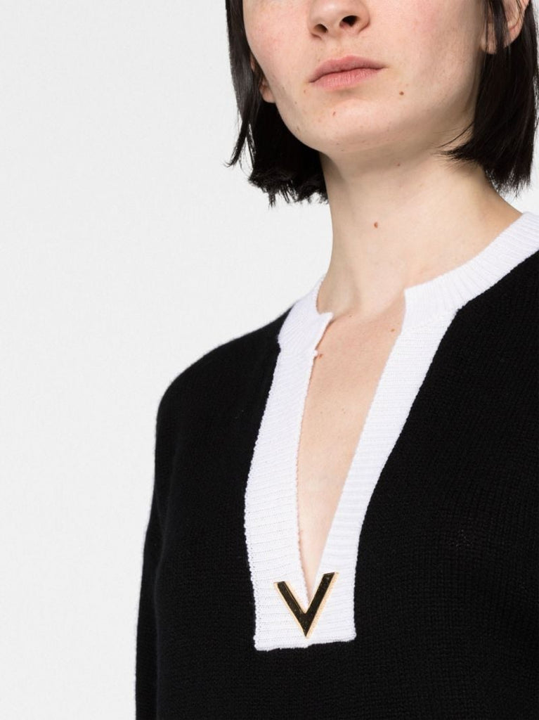 Black Vgold Detail Cashmere Sweater
