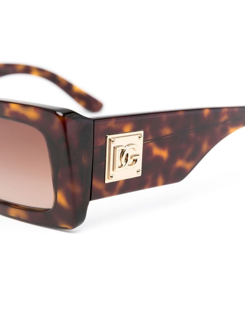 Brown Logo Plaque Sunglasses