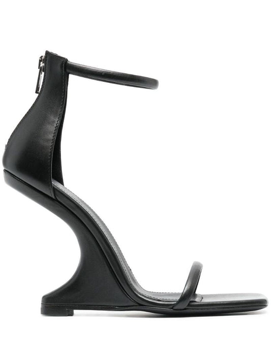 Black Cantilever 110 Leather Sandals