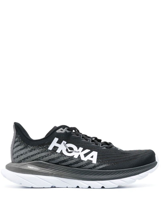 Black Mach 5 Running Sneakers