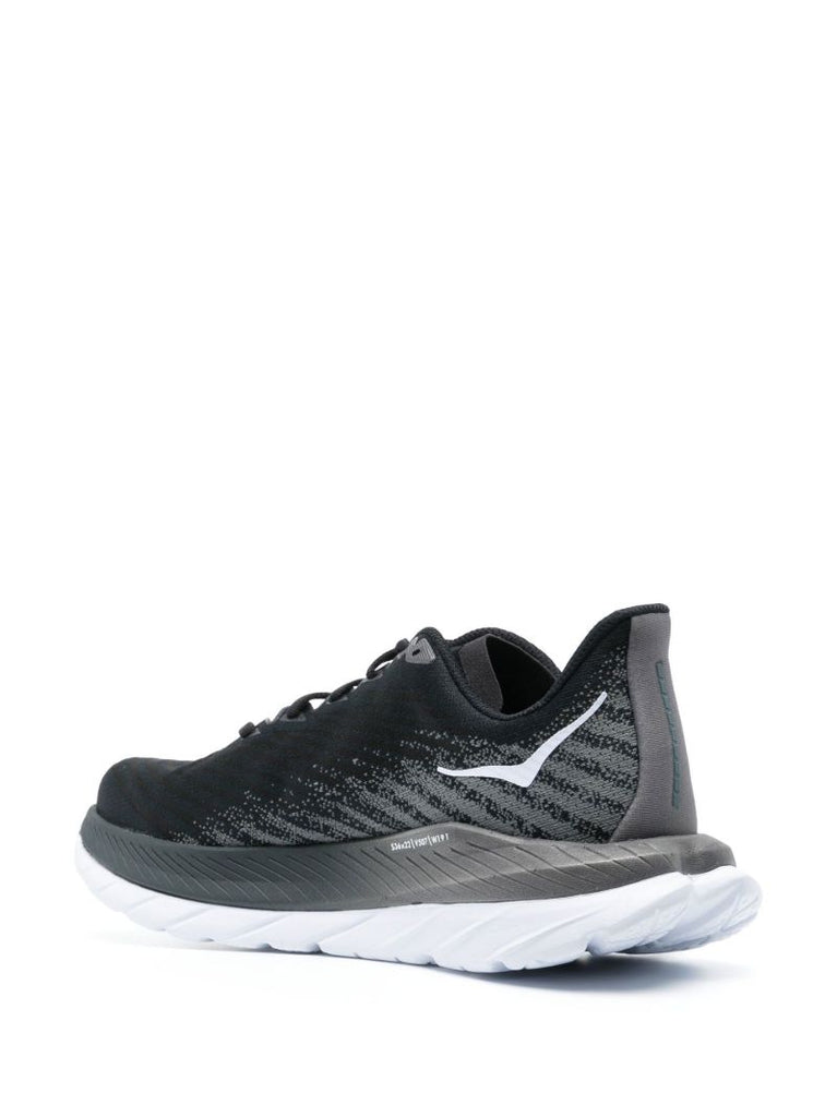Black Mach 5 Running Sneakers