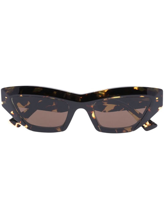 Brown Pointed Cat Eye Sunglasses