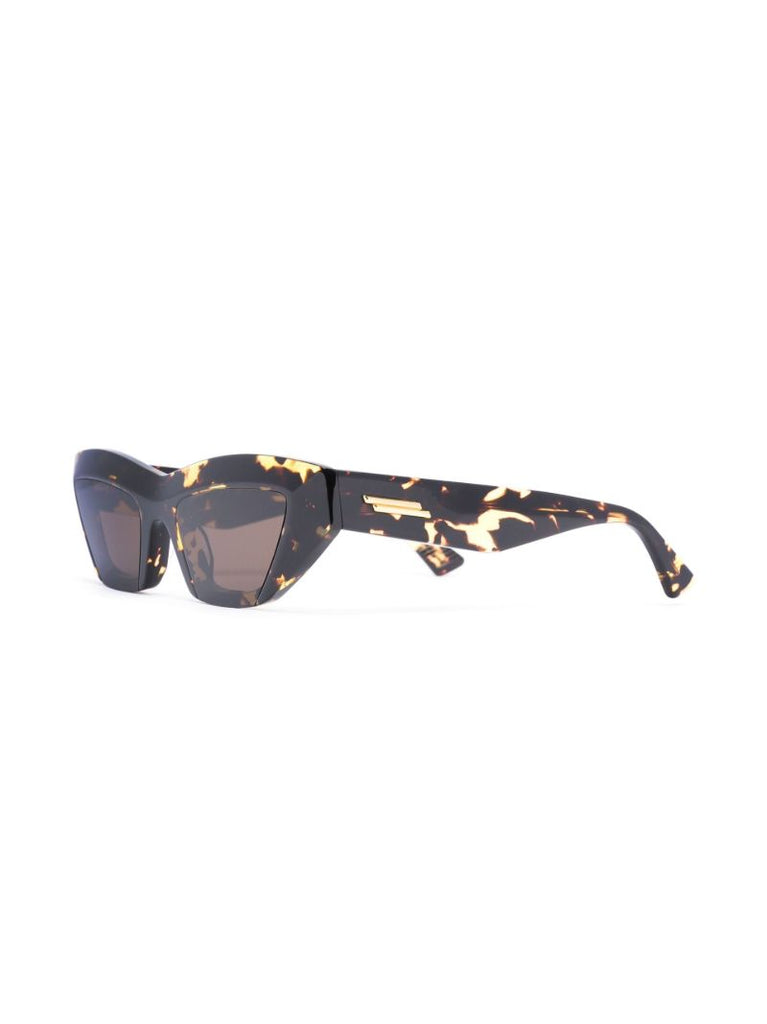 Brown Pointed Cat Eye Sunglasses