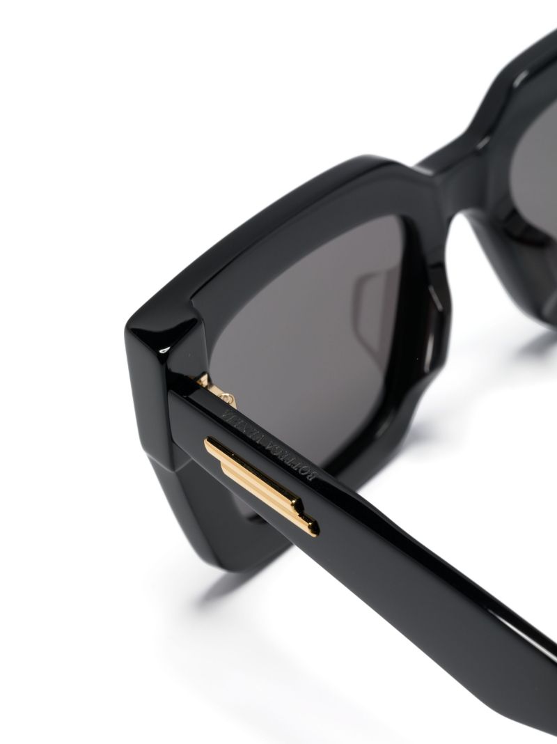 Black Square-frame Logo-plaque Sunglasses