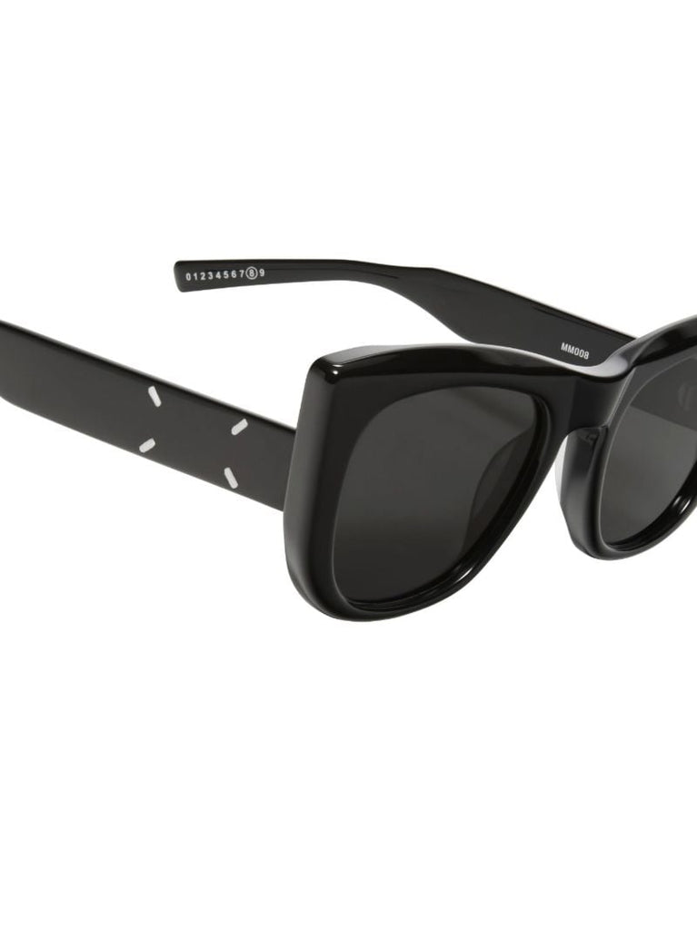X Maison Margiela Black Mm008 01 Cat Eye Sunglasses