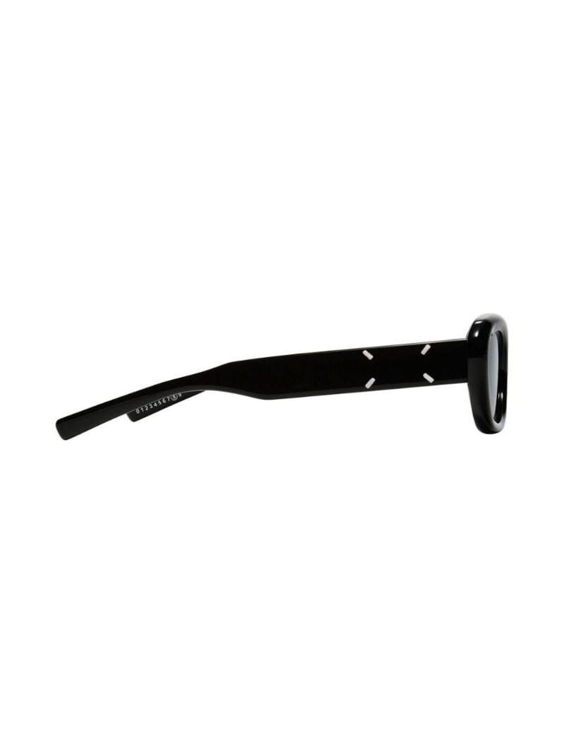 X Maison Margiela Black Mm004 01 Oval Frame Sunglasses