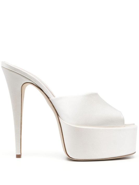 White Marina 160 Platform Mules