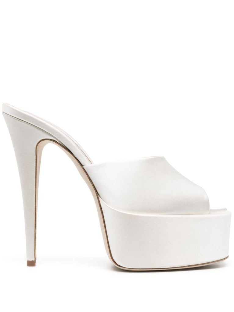 White Marina 160 Platform Mules