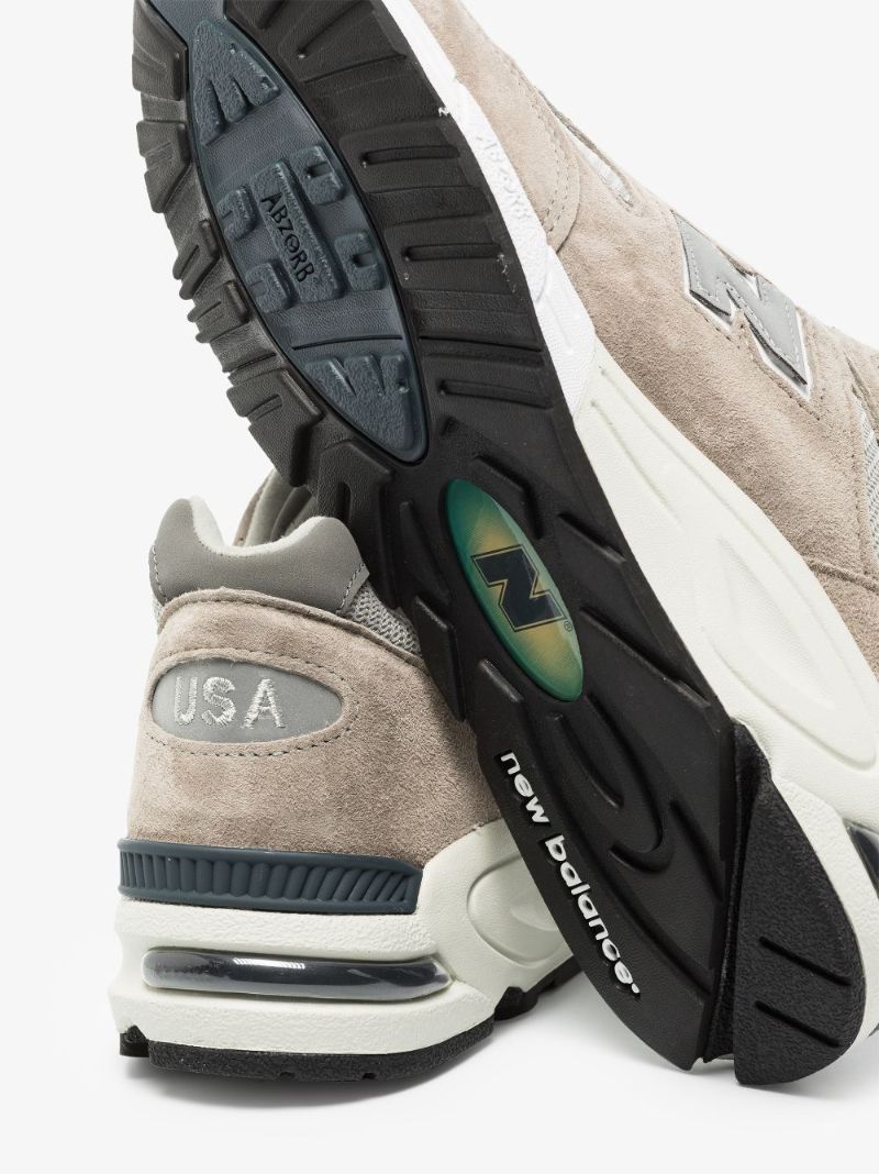 Grey 990v2 Core Low Top Sneakers